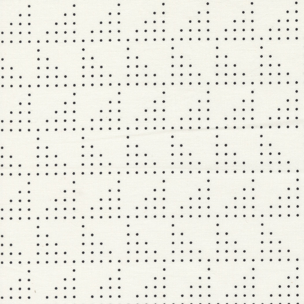 Vanilla Dotted Triangles 1785-11